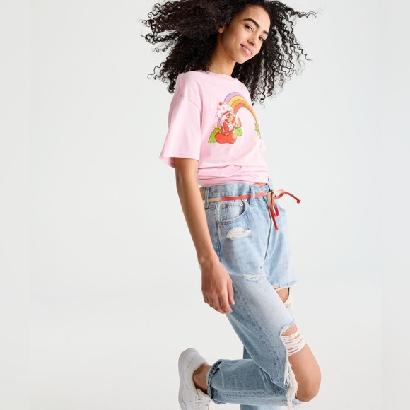 STRAWBERRY SHORTCAKE BOYFRIEND GRAPHIC TEE SIZE MEDIUM NWT AEROPOSTALE - Picture 3 of 4